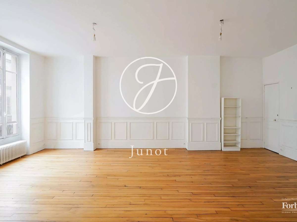 Apartment Paris 11e