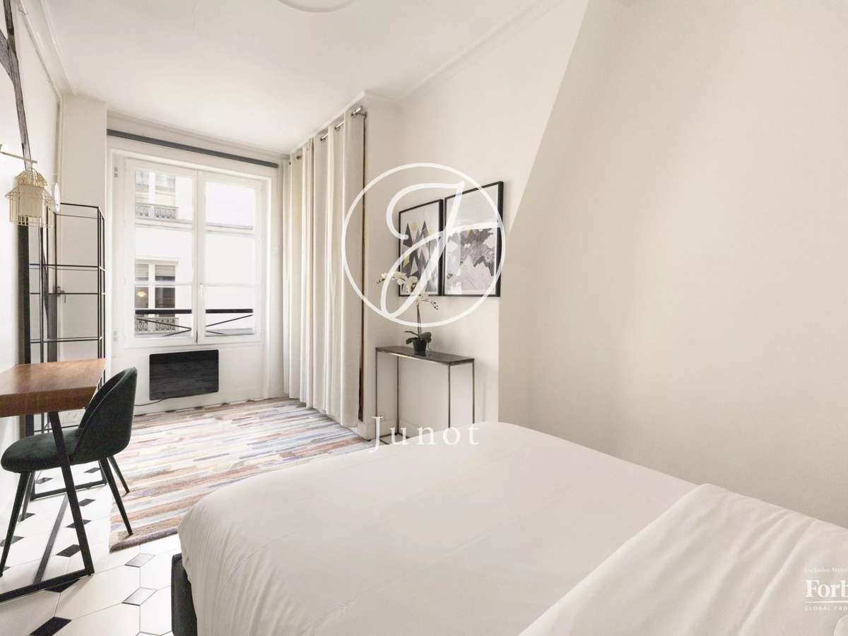 Apartment Paris 3e