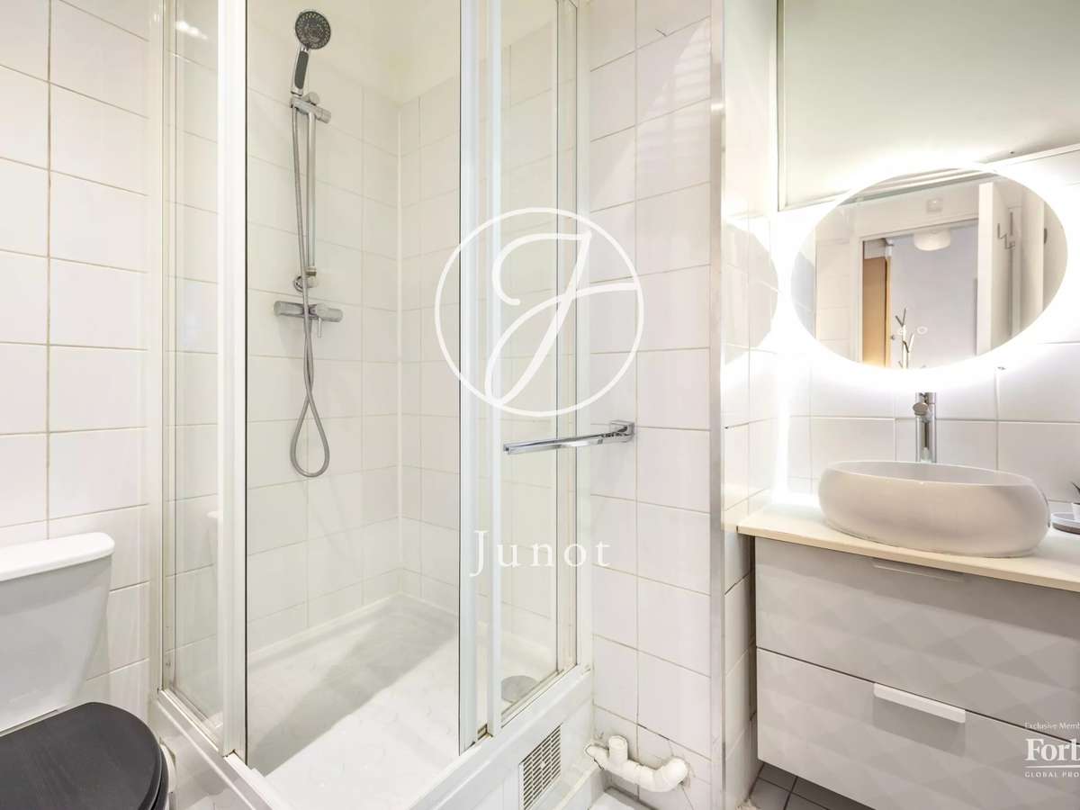 Apartment Paris 3e