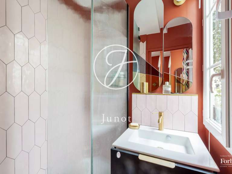 Appartement Paris 18e - 1 chambre - 28m²