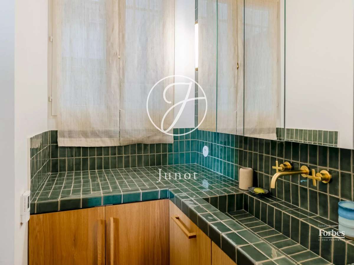 Apartment Paris 18e