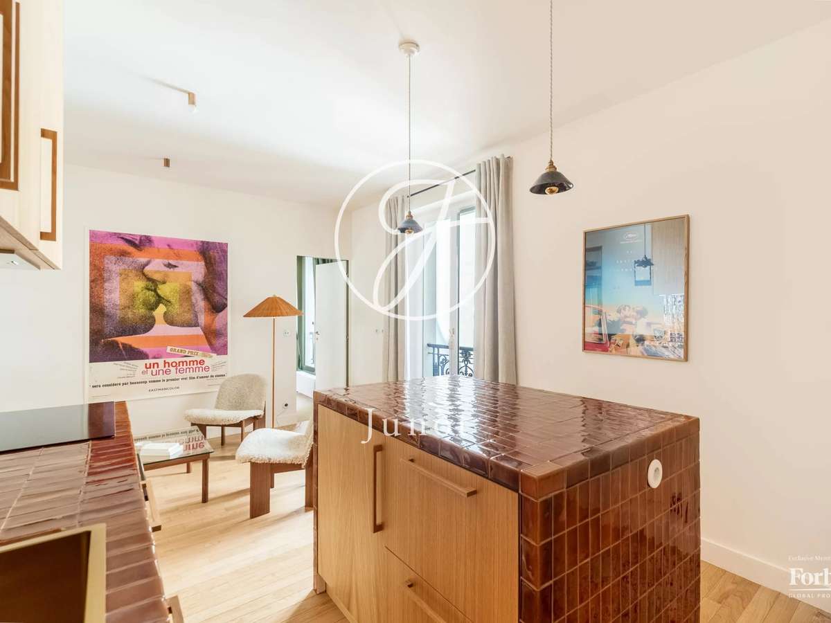 Apartment Paris 18e