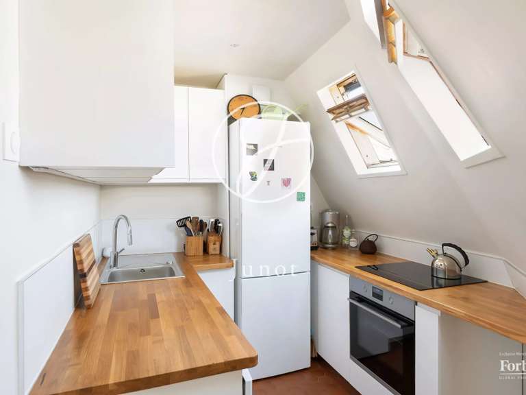 Appartement Paris 18e - 1 chambre - 70m²