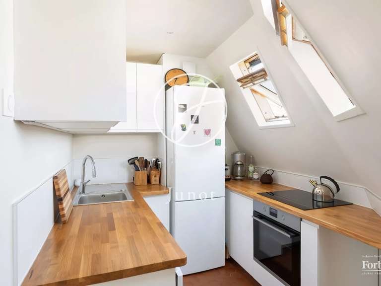 Apartment Paris 18e - 1 bedroom - 70m²