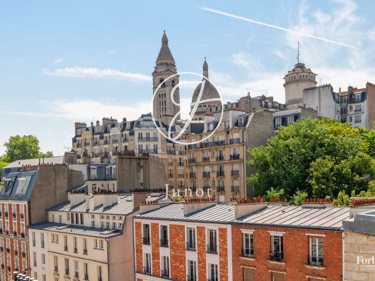 Apartment Paris 18e - 1 bedroom - 70m²