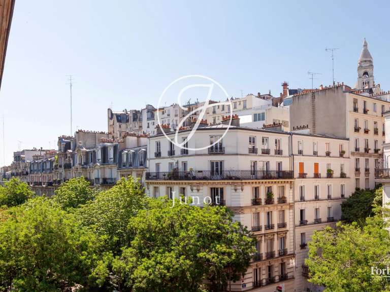Appartement Paris 18e - 1 chambre - 57m²
