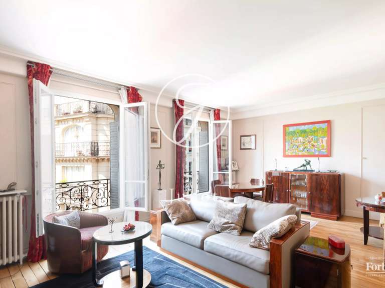 Appartement Paris 18e - 1 chambre - 57m²