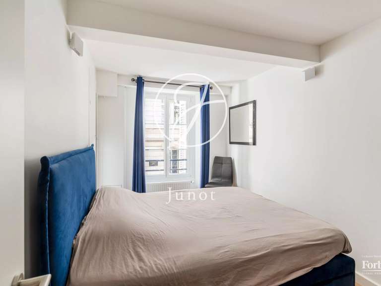 Appartement Paris 8e - 4 chambres - 91m²