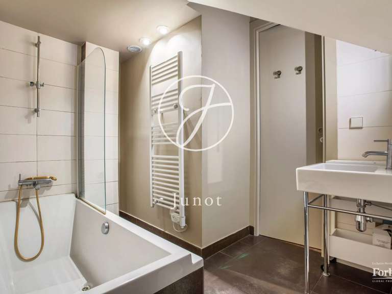 Appartement Paris 8e - 29m²