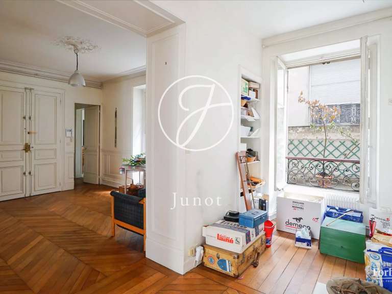 Appartement Paris 8e - 4 chambres - 177m²