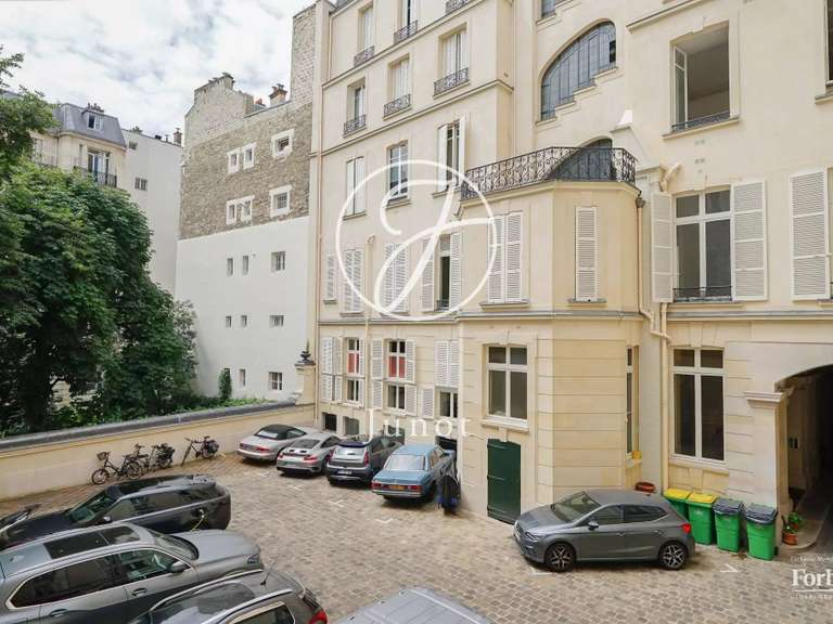 Appartement Paris 8e - 4 chambres - 177m²