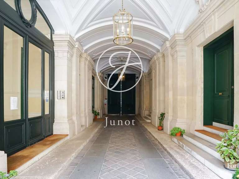 Appartement Paris 8e - 4 chambres - 177m²