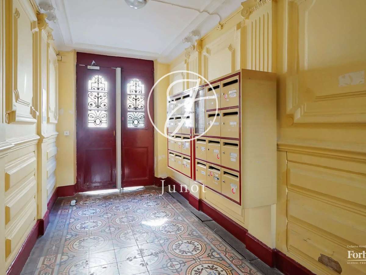 Apartment Paris 17e