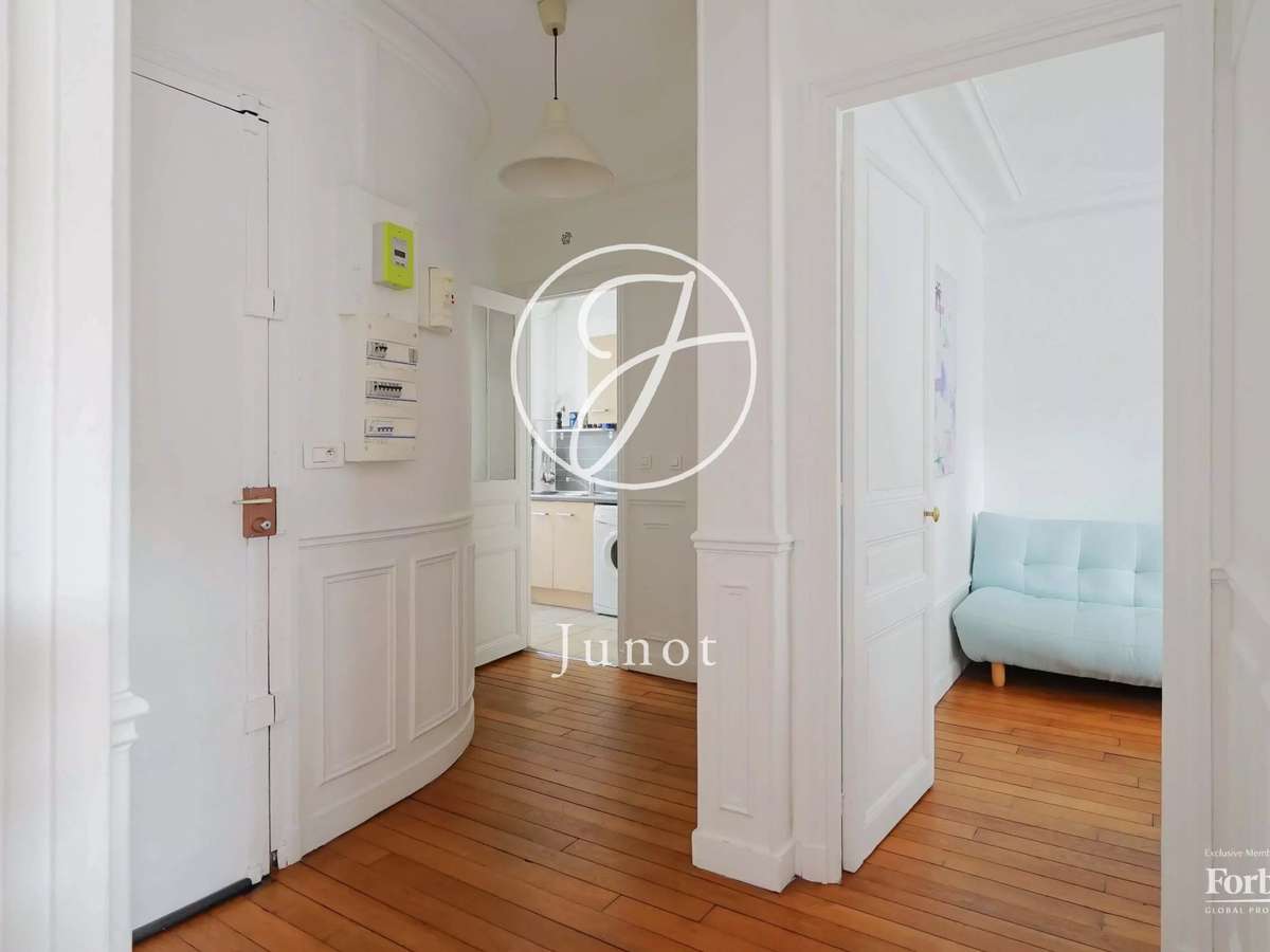 Apartment Paris 17e