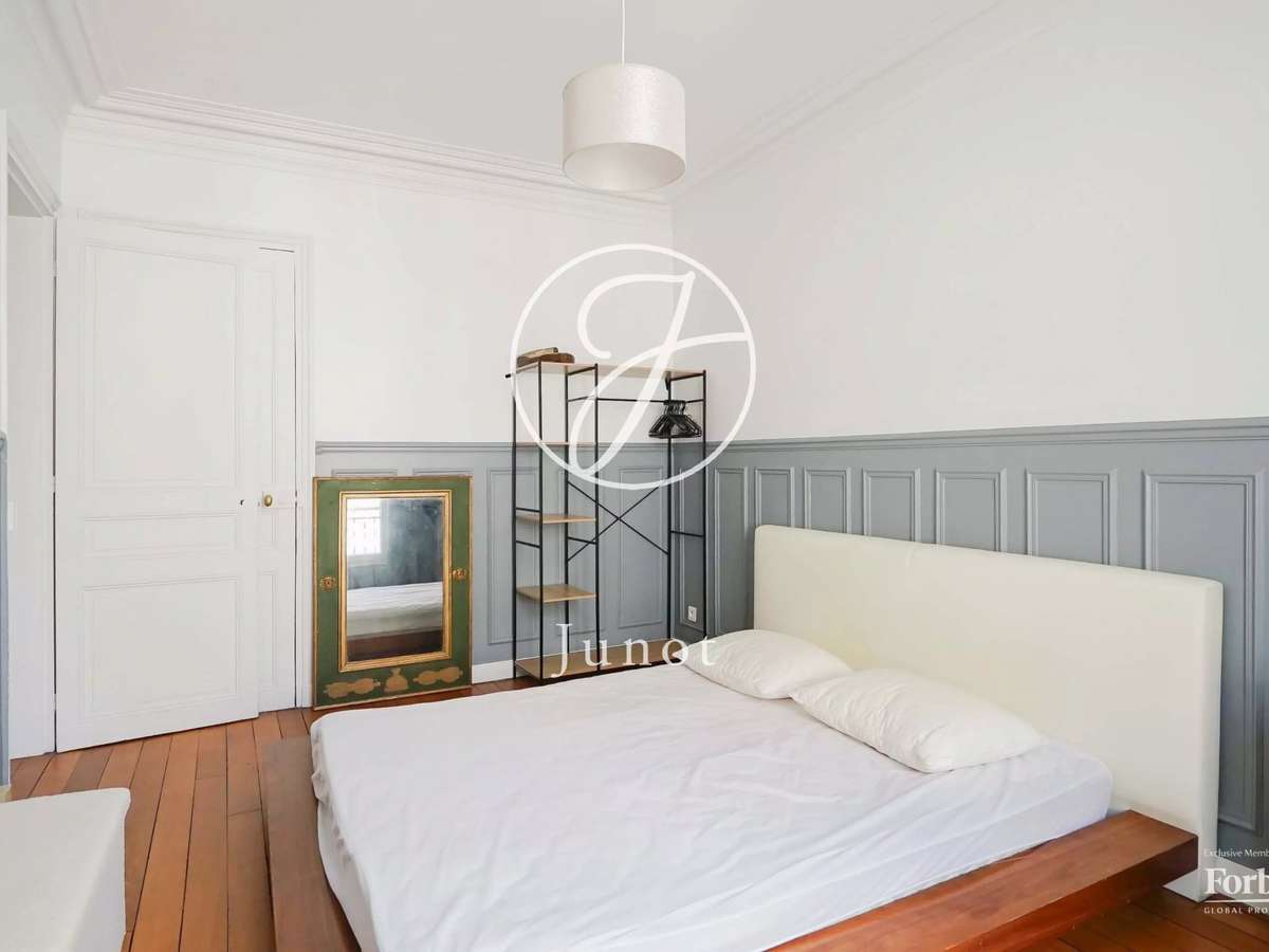 Apartment Paris 17e