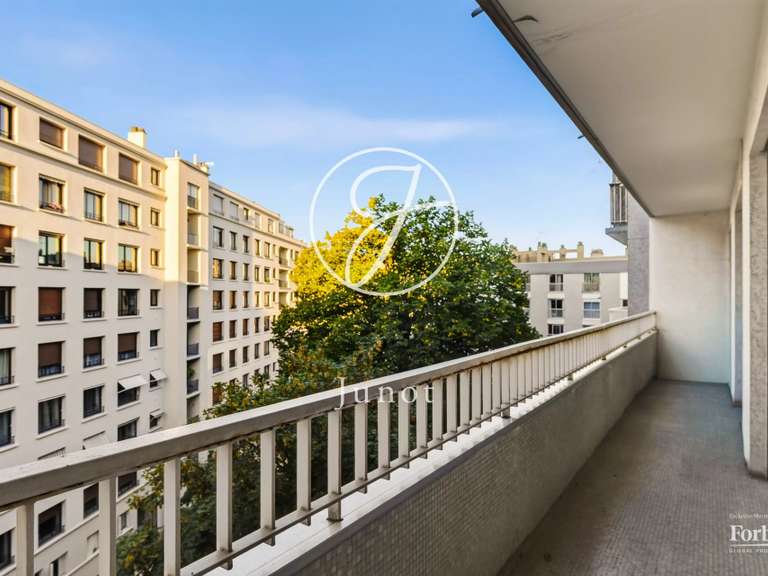 Appartement Paris 16e - 3 chambres - 154m²