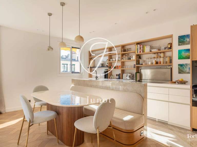 Appartement Paris 16e - 2 chambres - 88m²