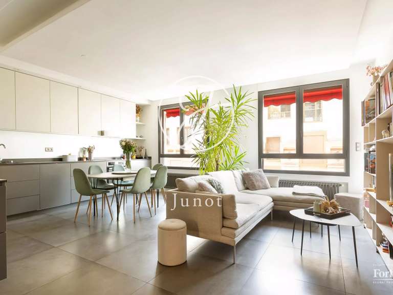 Appartement Paris 16e - 3 chambres - 120m²