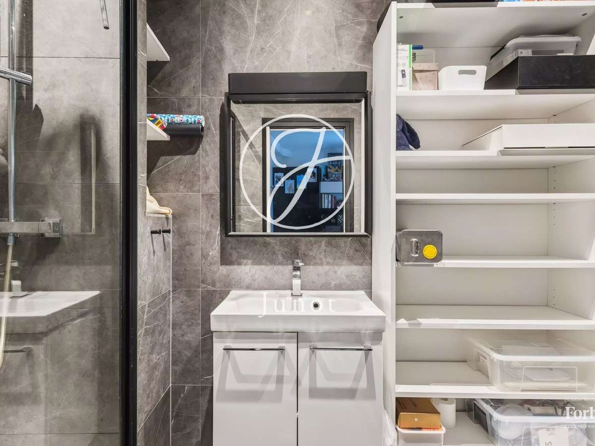 Apartment Paris 16e