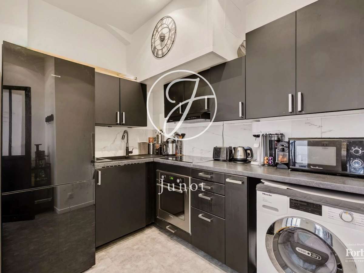 Apartment Paris 16e