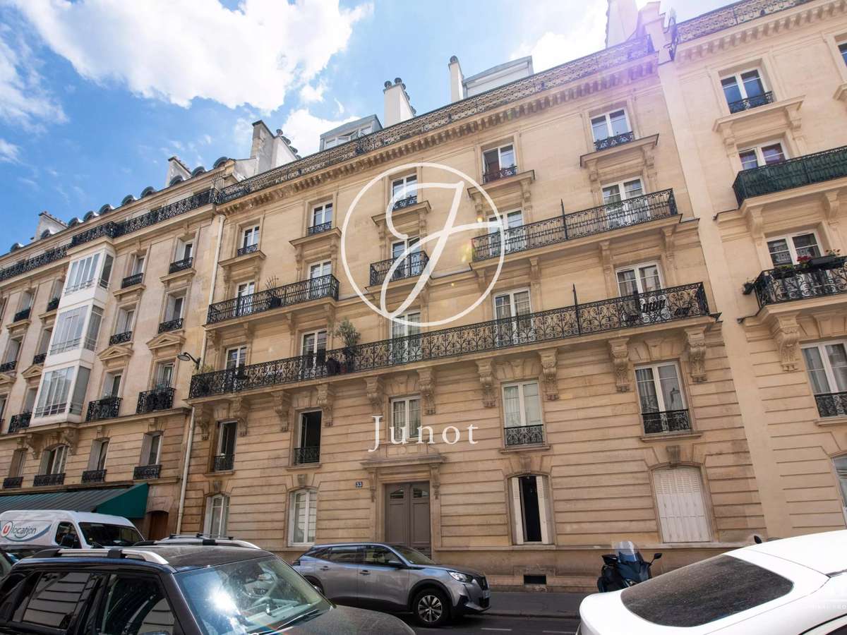 Apartment Paris 16e