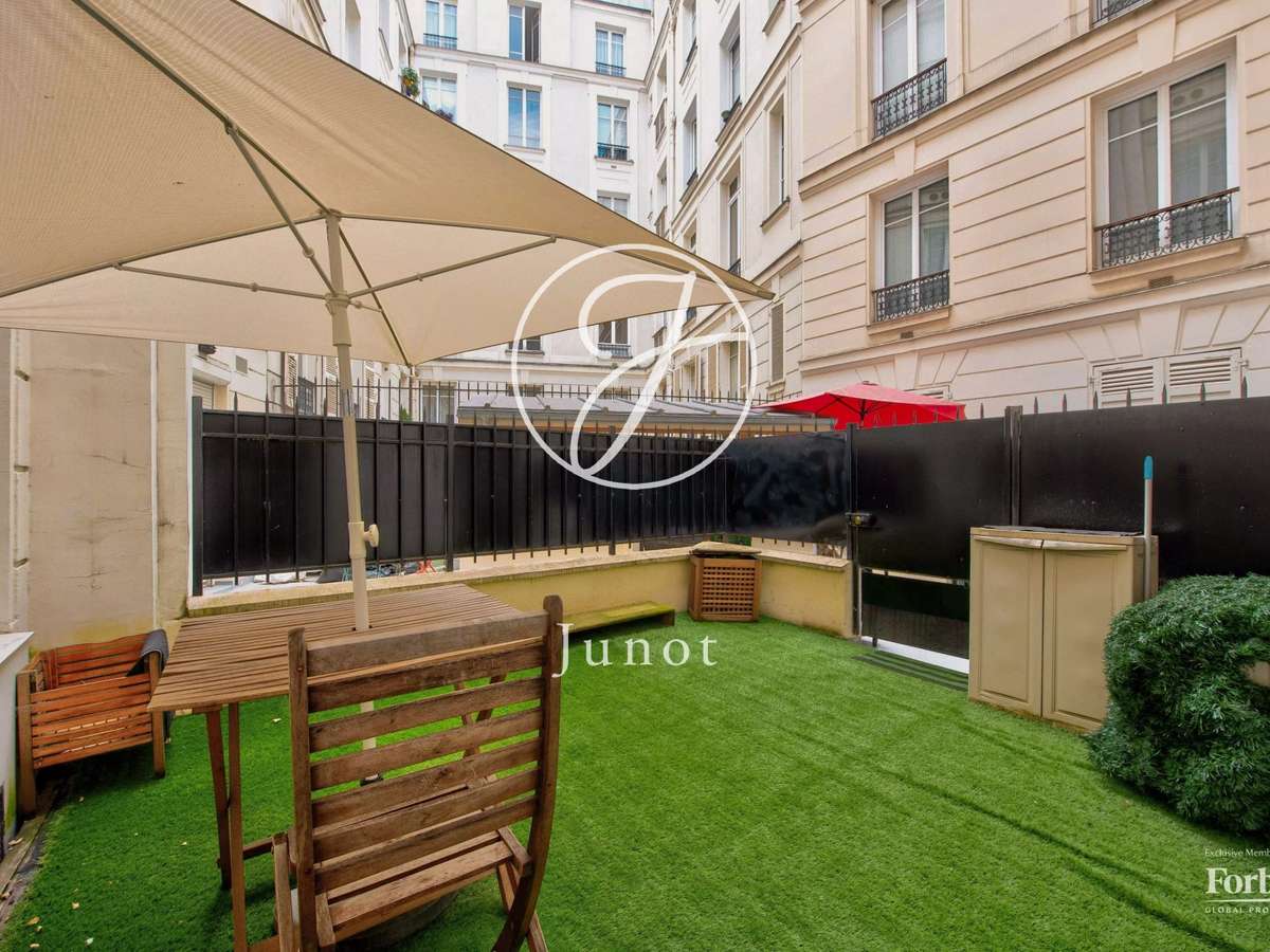 Apartment Paris 16e