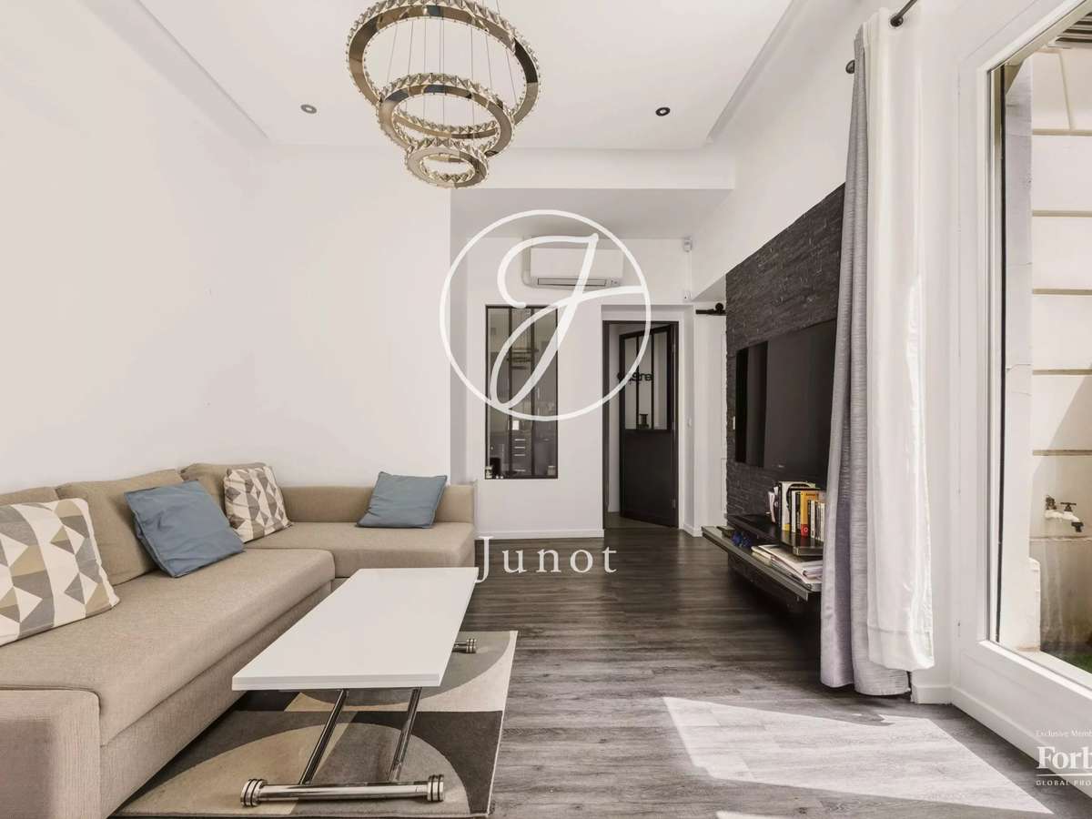 Apartment Paris 16e