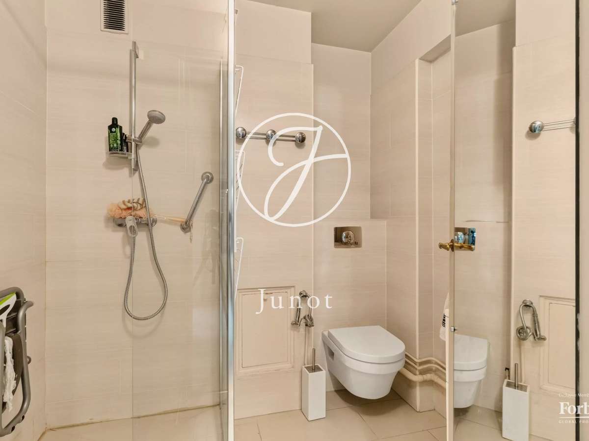 Apartment Paris 16e