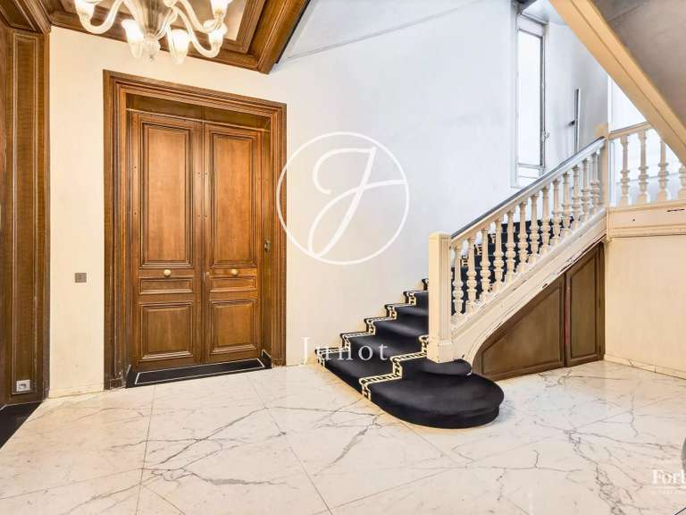Appartement Paris 16e - 2 chambres - 85m²