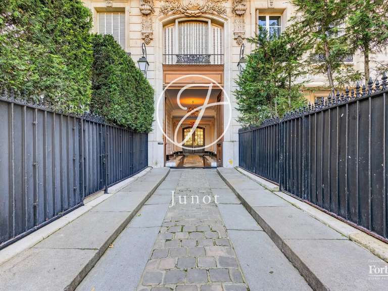 Appartement Paris 16e - 2 chambres - 85m²