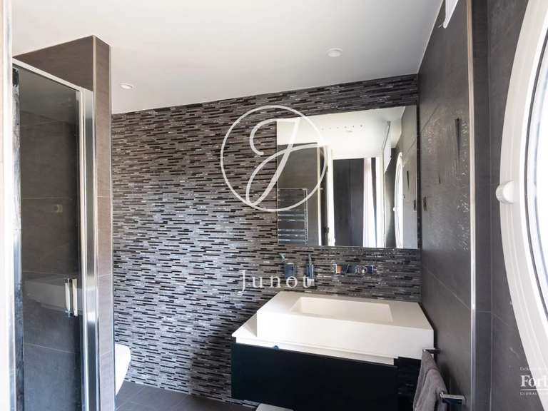Appartement Paris 16e - 3 chambres - 257m²