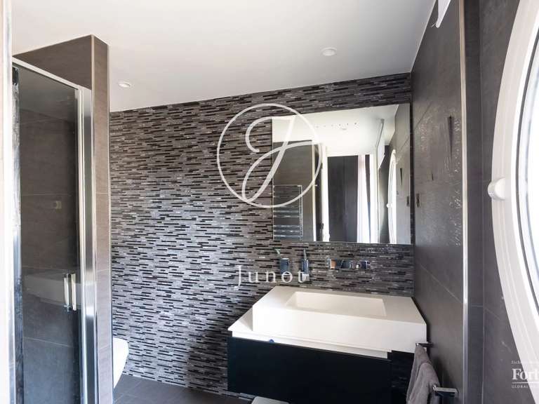 Appartement Paris 16e - 3 chambres - 257m²