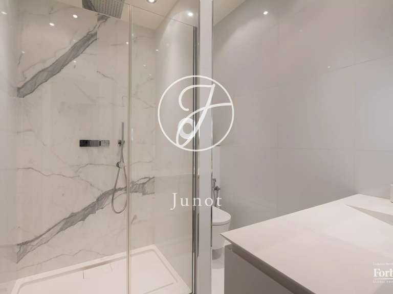 Appartement Paris 16e - 5 chambres - 206m²