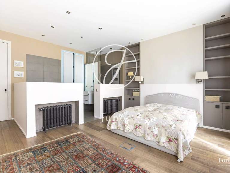 Appartement Paris 16e - 4 chambres - 257m²