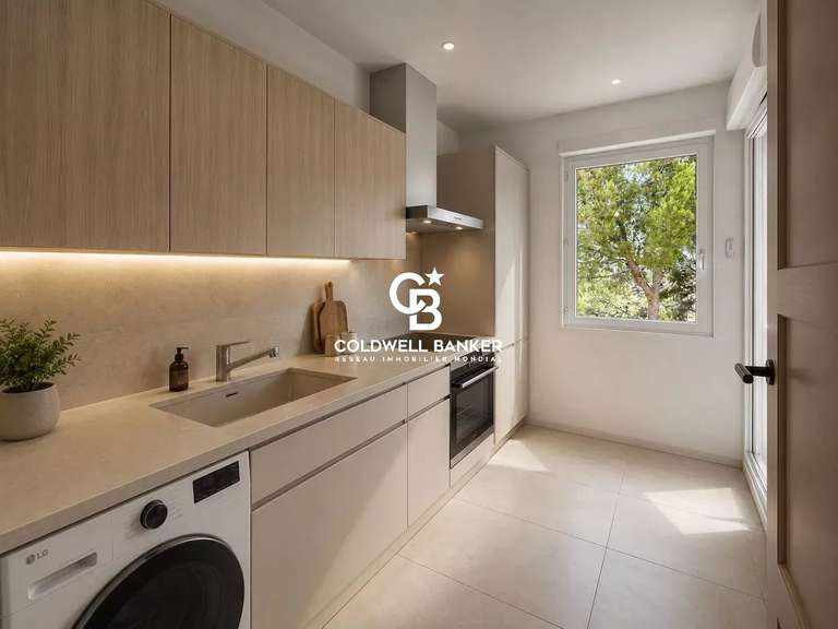 Appartement Hyères - 3 chambres - 100m²