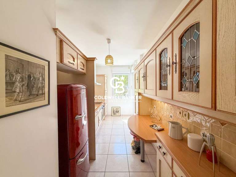Appartement Hyères - 3 chambres - 100m²