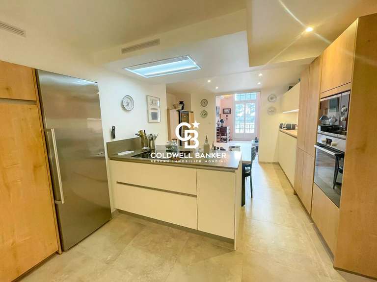 Apartment with Sea view Hyères - 3 bedrooms - 165m²
