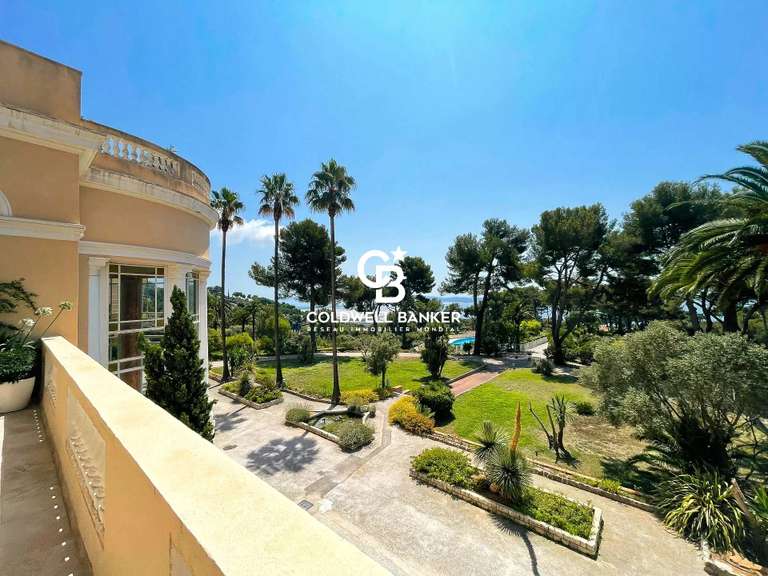 Apartment with Sea view Hyères - 3 bedrooms - 165m²