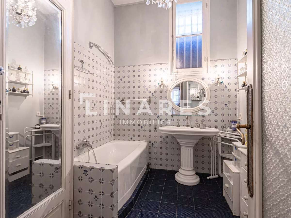 Apartment Marseille 8e