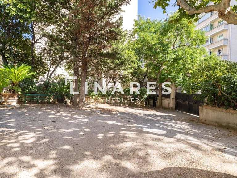 Apartment Marseille 8e - 4 bedrooms - 204m²