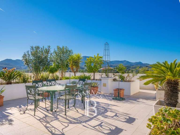 Apartment La napoule - 3 bedrooms - 150m²