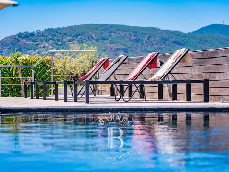 Apartment with Sea view La napoule - 3 bedrooms - 194m²