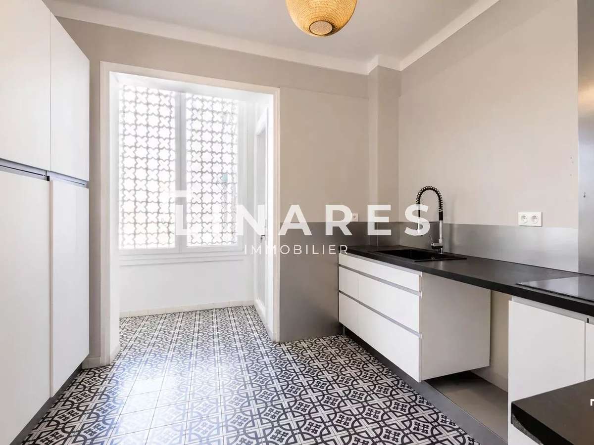 Apartment Marseille 8e