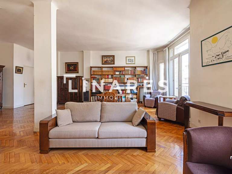 Appartement Marseille 8e - 3 chambres - 158m²