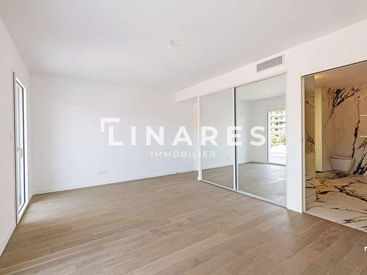 Apartment Marseille 8e