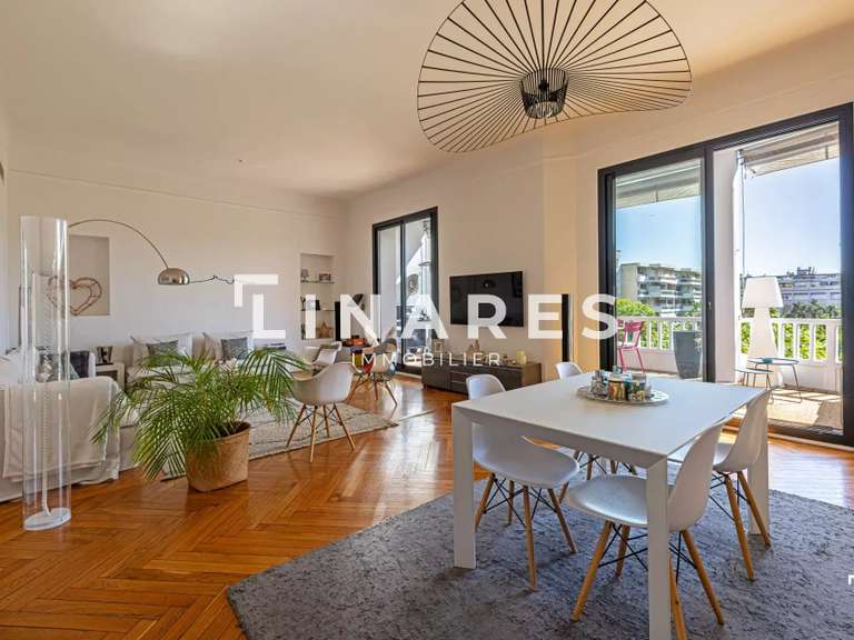 Appartement Marseille 8e - 3 chambres - 170m²