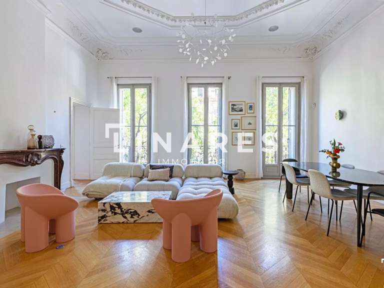 Appartement Marseille 6e - 2 chambres - 155m²