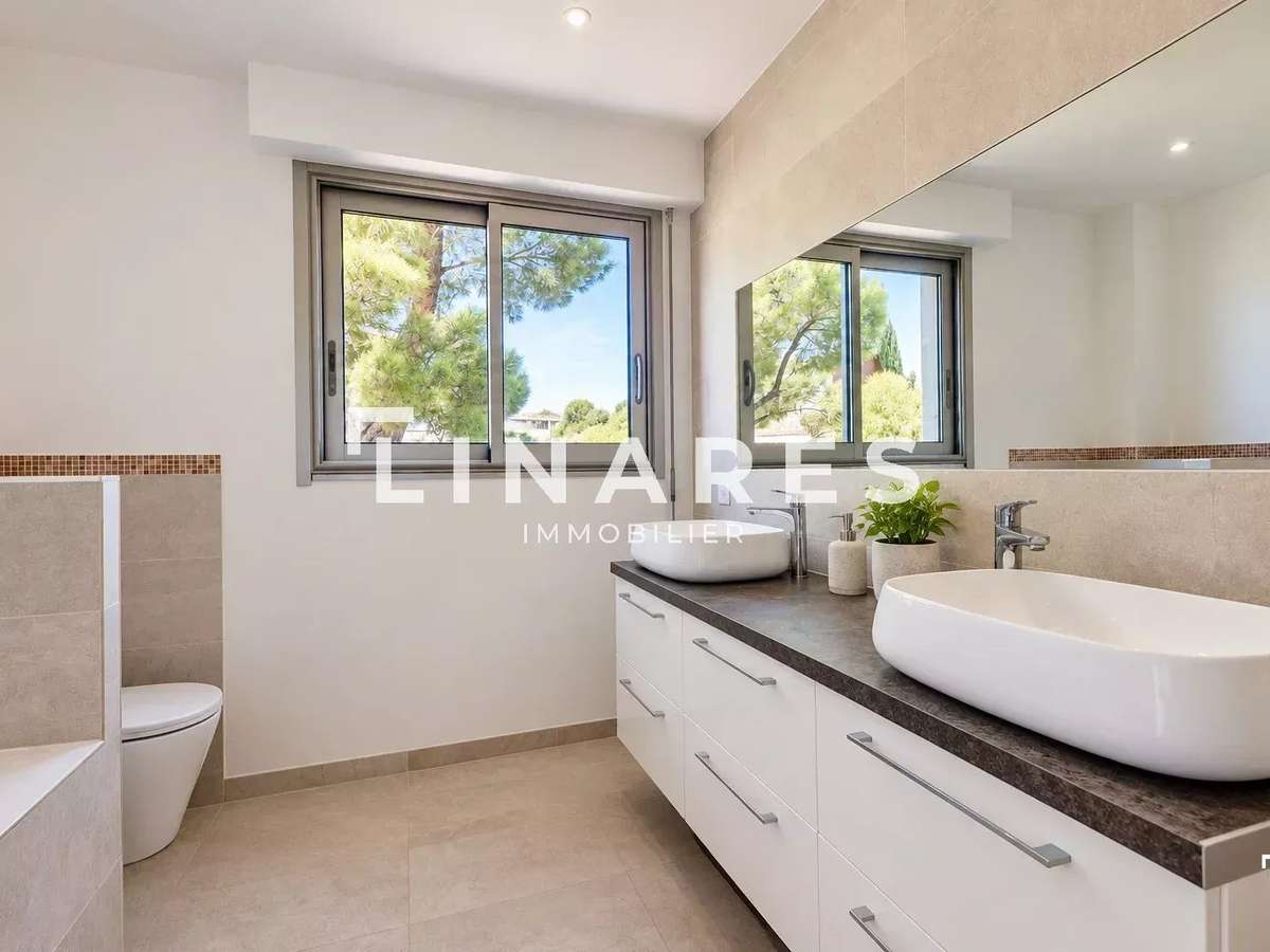 Apartment Marseille 8e