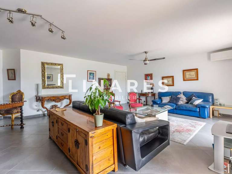 Appartement Marseille 8e - 2 chambres - 100m²