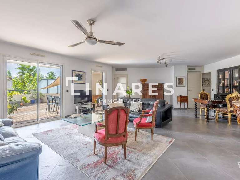 Appartement Marseille 8e - 2 chambres - 100m²